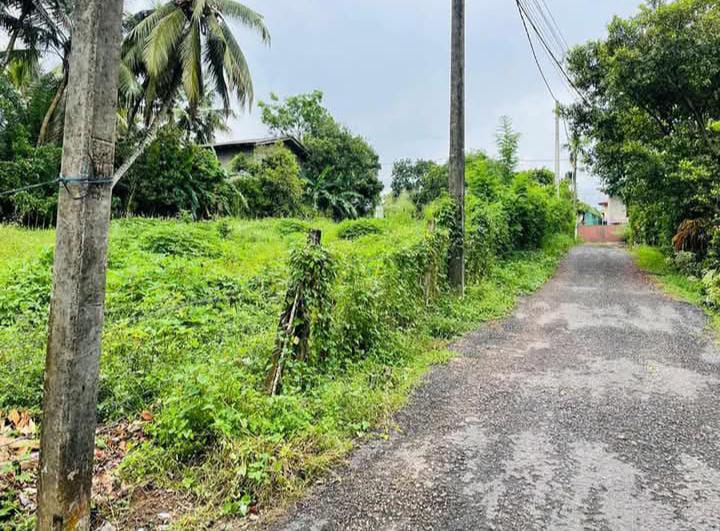 Prime Land Housing Complex at Jayaliyagama Road,Siyambalagoda,Polgasowita