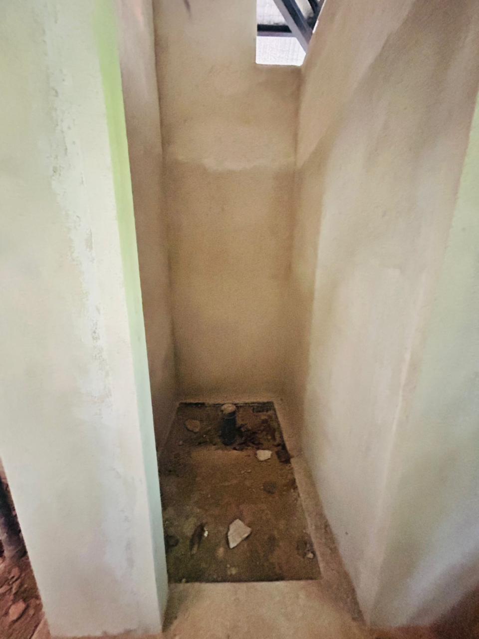 Construction of Toilet Block at Teaching Hospital in Kalubowila