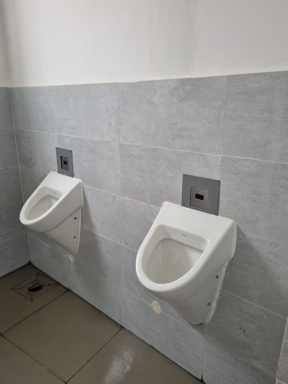 Construction of Toilet Block at Teaching Hospital in Kalubowila